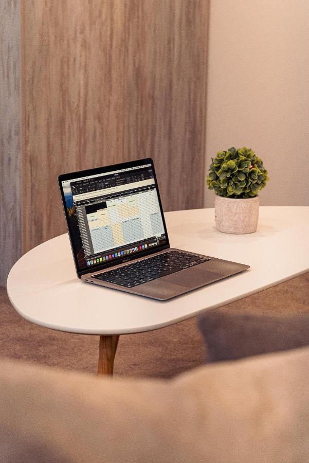 Cityscape Luxury Suites Plovdiv Esterno foto